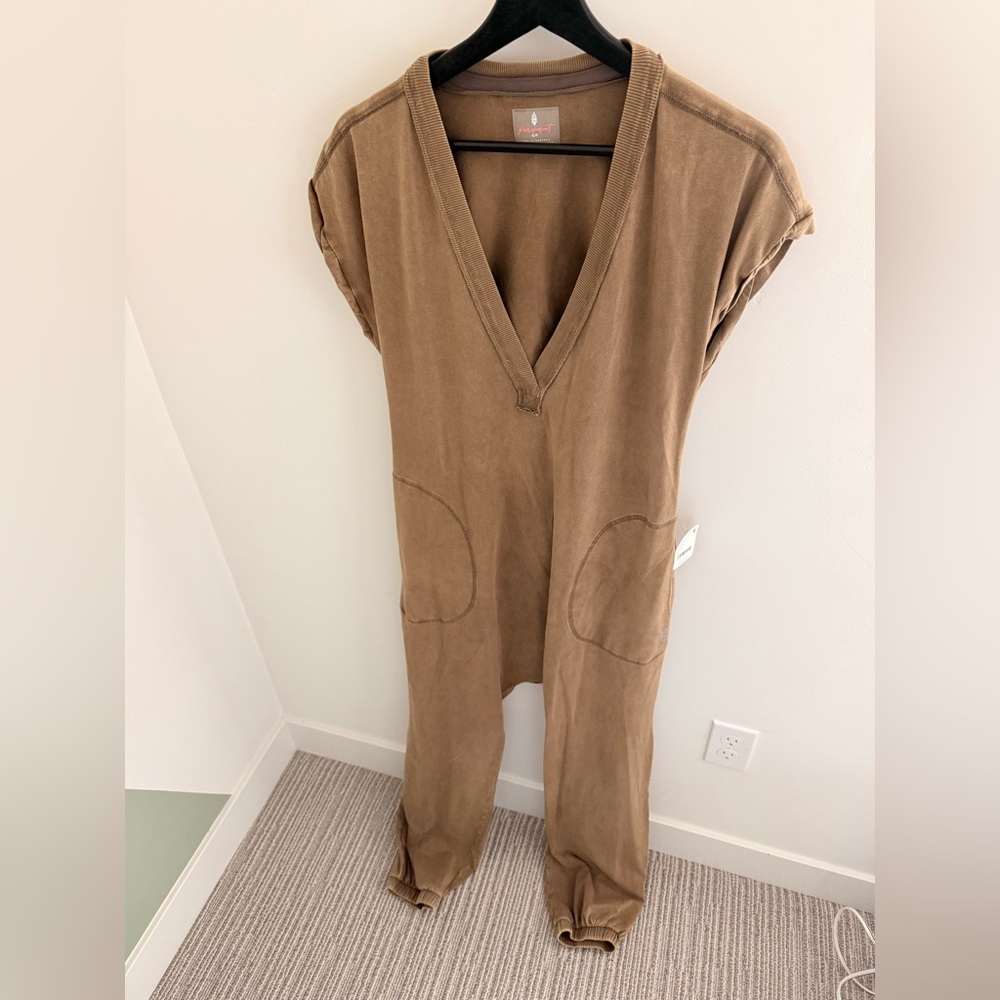 Free People Brown Jumpsuit (with tags✨)